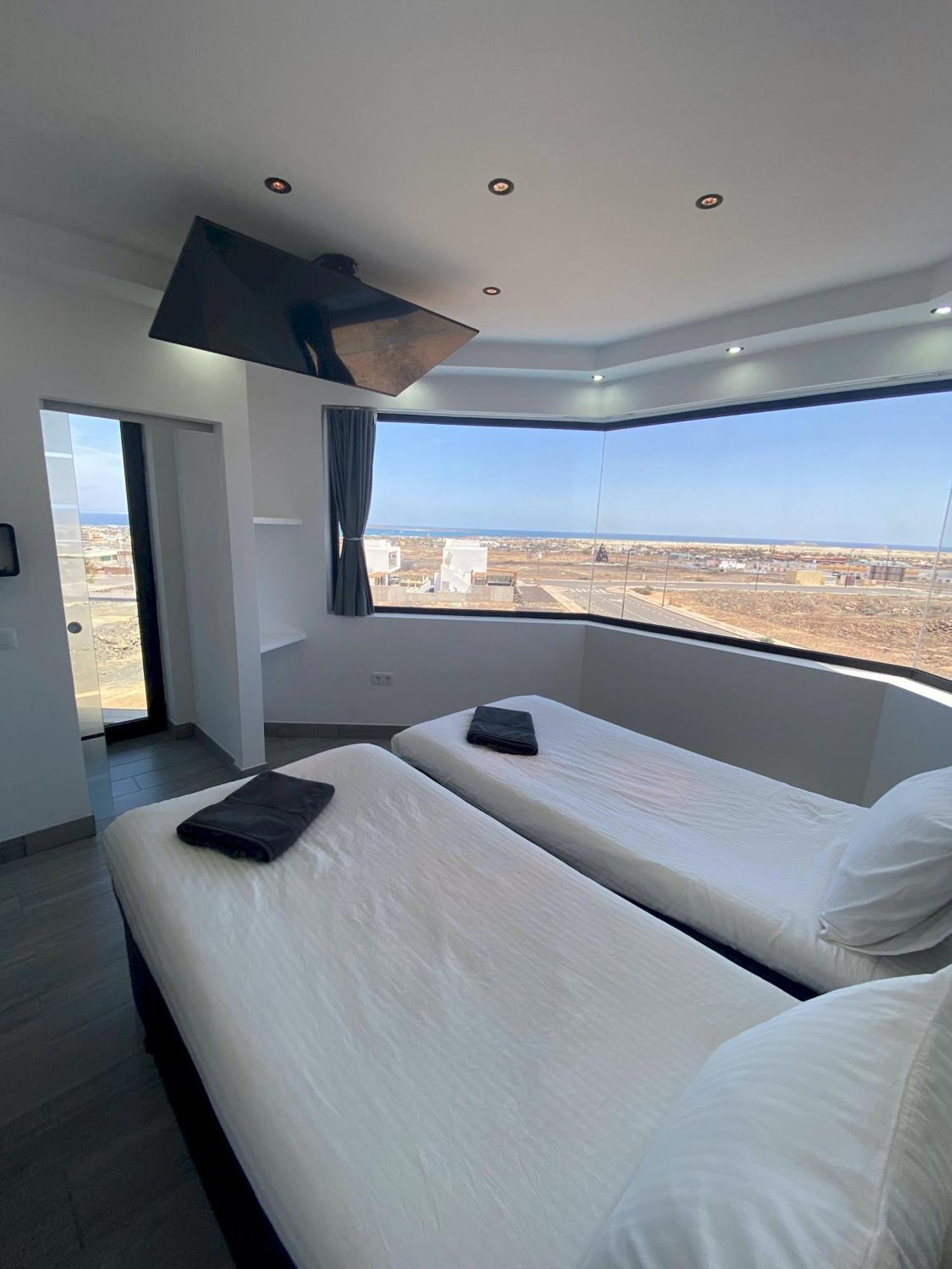Villa Poseidon Corralejo With Private Heated Pool, Sauna And Stunning Volcano Views By Amazzzing Travel Εξωτερικό φωτογραφία