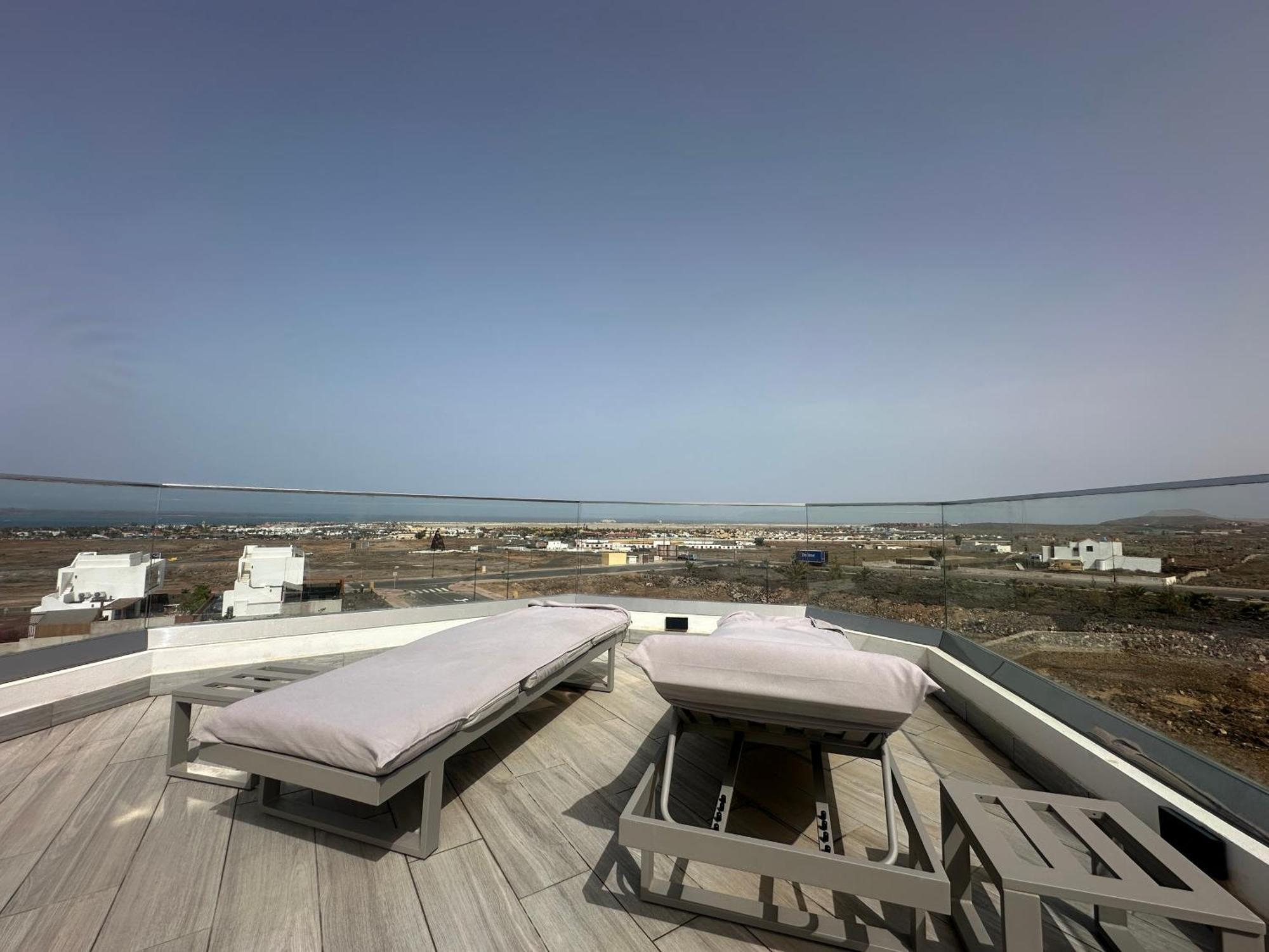 Villa Poseidon Corralejo With Private Heated Pool, Sauna And Stunning Volcano Views By Amazzzing Travel Εξωτερικό φωτογραφία