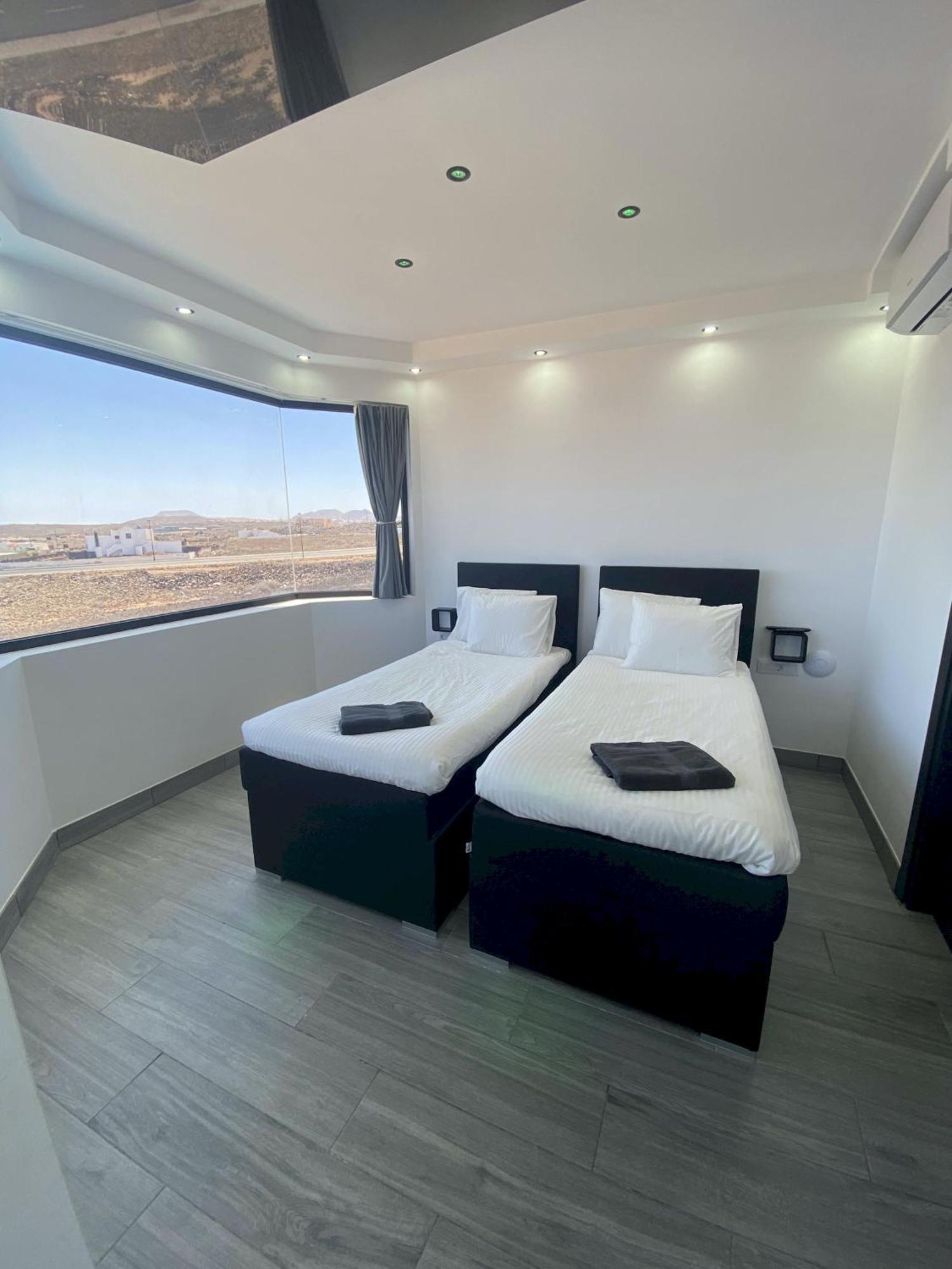 Villa Poseidon Corralejo With Private Heated Pool, Sauna And Stunning Volcano Views By Amazzzing Travel Εξωτερικό φωτογραφία
