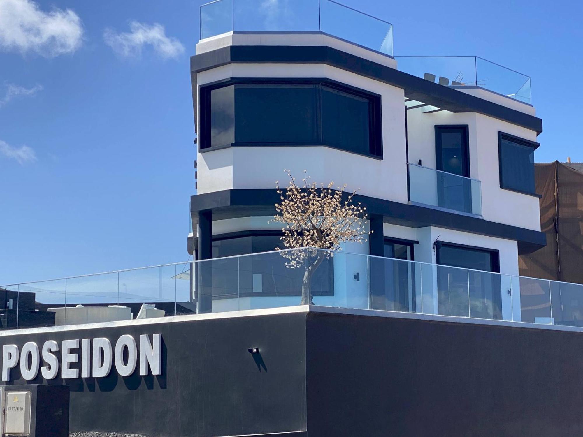 Villa Poseidon Corralejo With Private Heated Pool, Sauna And Stunning Volcano Views By Amazzzing Travel Εξωτερικό φωτογραφία